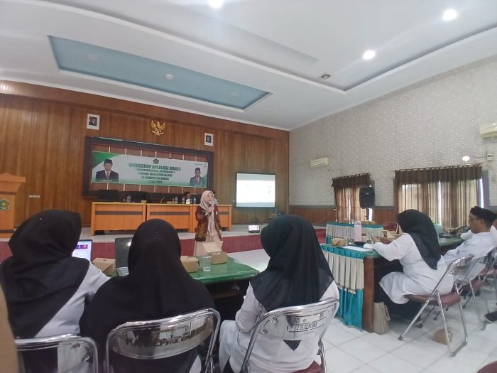 Staff MTsN 3 Bungo Ikuti Workshop Aplikasi MAGIS di Kemenag Bungo untuk Tingkatkan Tata Kelola Digital